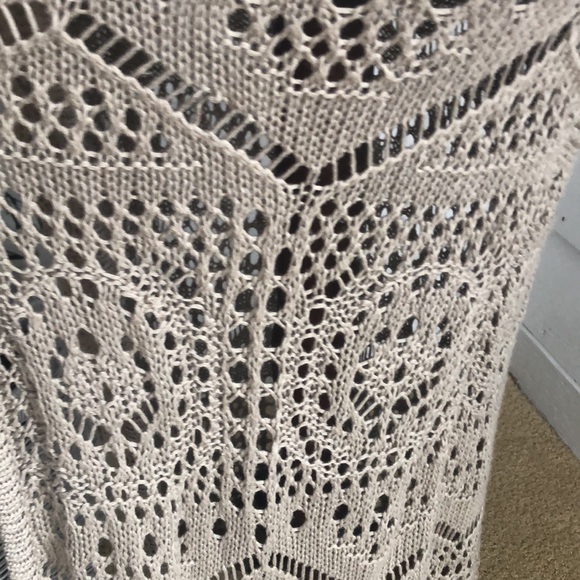 Chelsea & Theodore, long hand knit khaki vest, size L, classic/versatile worn 1x - Picture 4 of 6